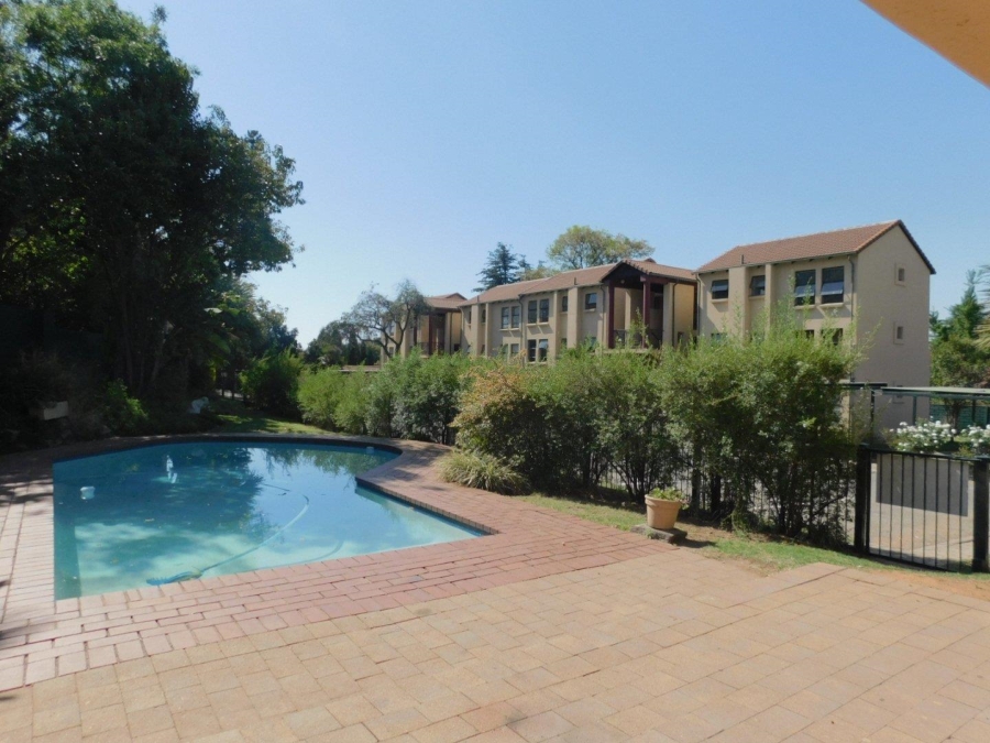 To Let 2 Bedroom Property for Rent in Bryanston Gauteng