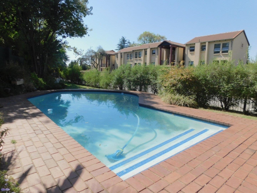 To Let 2 Bedroom Property for Rent in Bryanston Gauteng