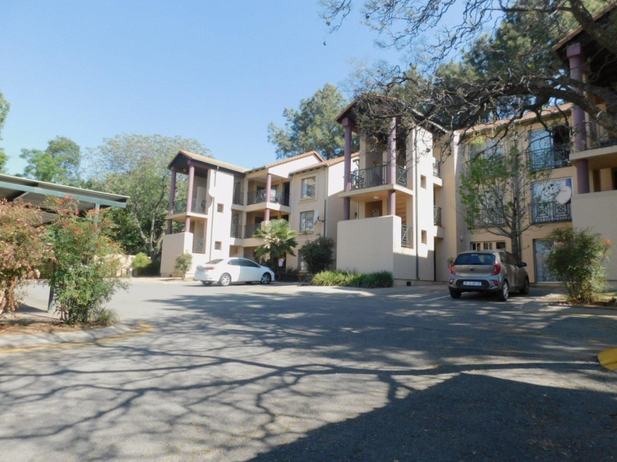 To Let 2 Bedroom Property for Rent in Bryanston Gauteng