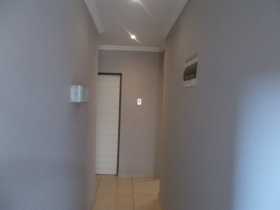 4 Bedroom Property for Sale in Mngadi Gauteng