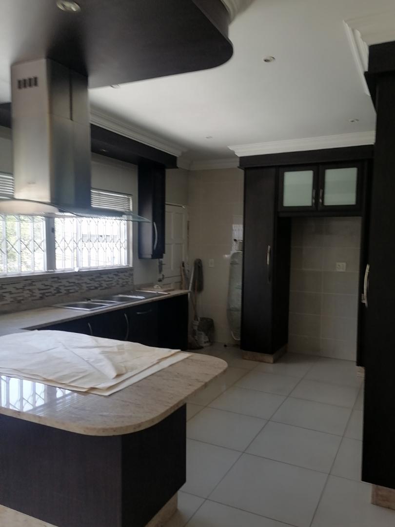 3 Bedroom Property for Sale in Oakdene Gauteng