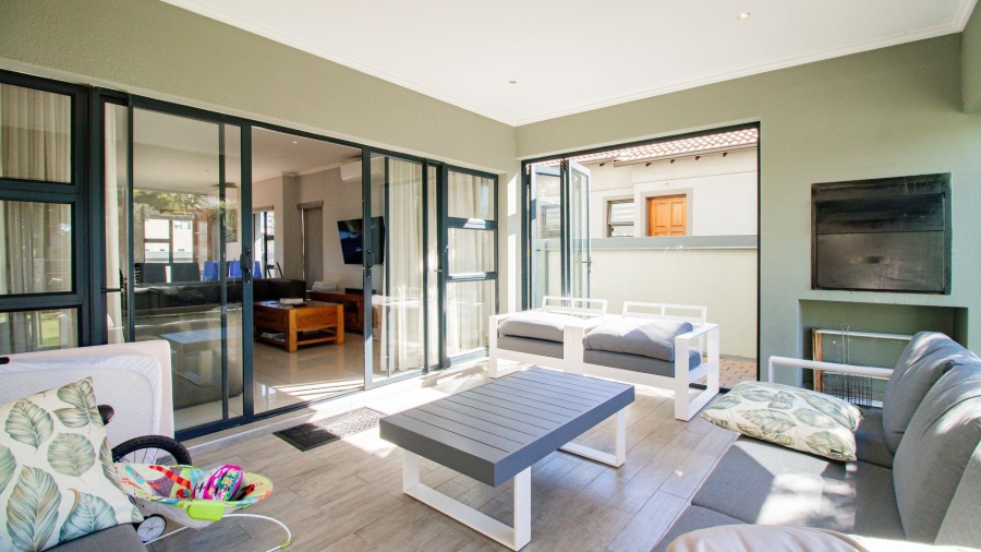 4 Bedroom Property for Sale in La Como Lifestyle Estate Gauteng