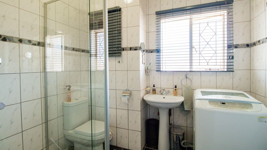 2 Bedroom Property for Sale in Benoni Central Gauteng