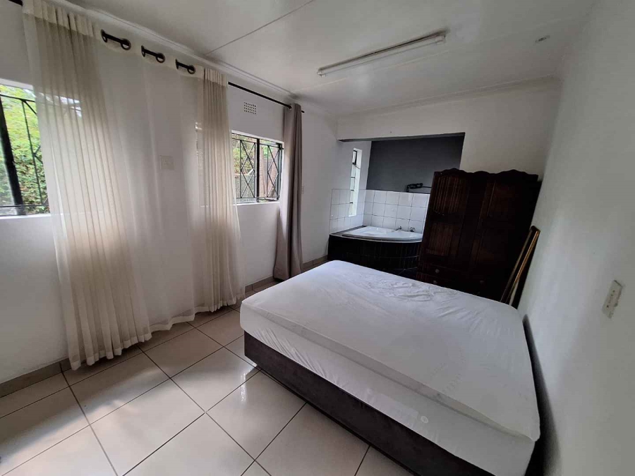 To Let 1 Bedroom Property for Rent in Roodepoort Gauteng