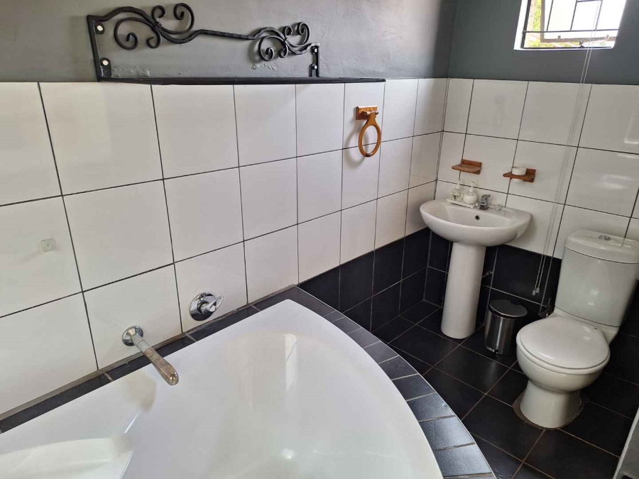 To Let 1 Bedroom Property for Rent in Roodepoort Gauteng