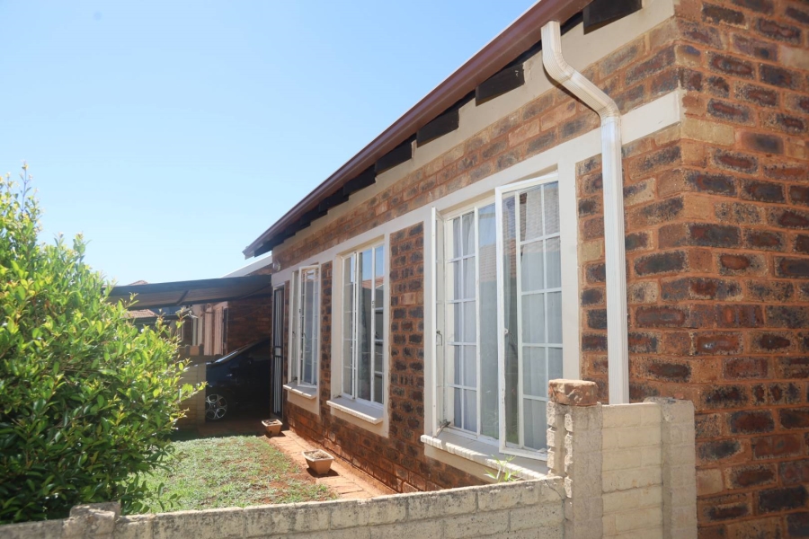 3 Bedroom Property for Sale in The Orchards Gauteng