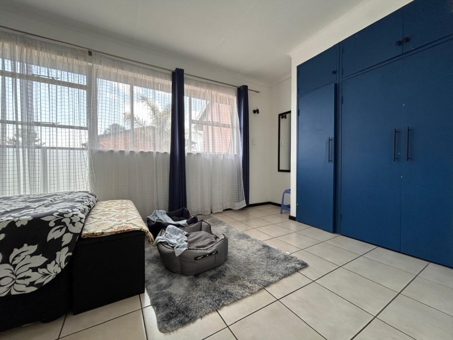 2 Bedroom Property for Sale in Brackenhurst Gauteng