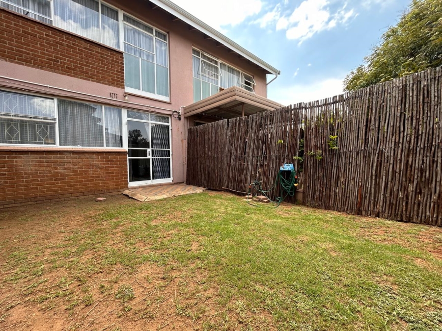 2 Bedroom Property for Sale in Brackenhurst Gauteng