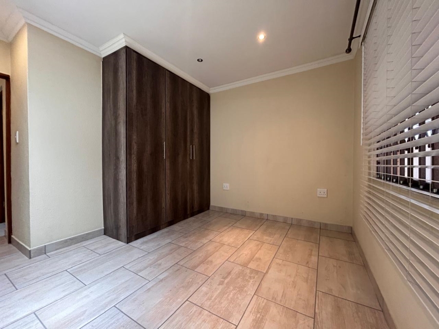 3 Bedroom Property for Sale in New Redruth Gauteng