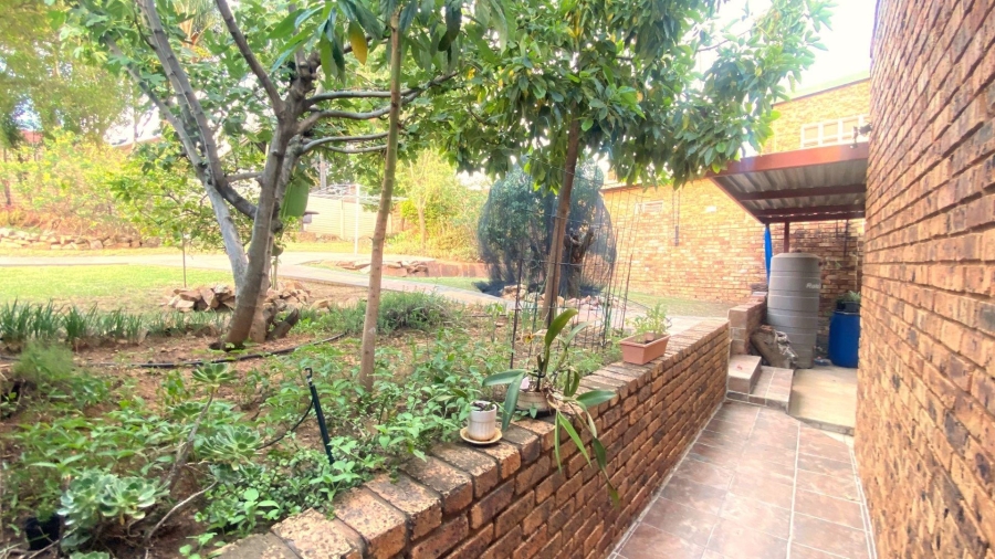 3 Bedroom Property for Sale in Moreleta Park Gauteng