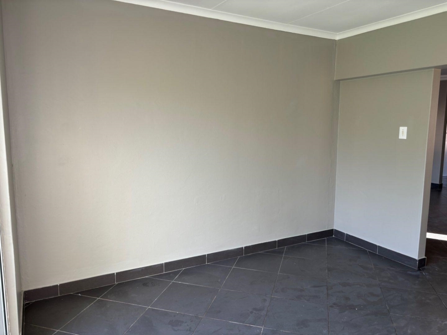 To Let 3 Bedroom Property for Rent in Faerie Glen Gauteng