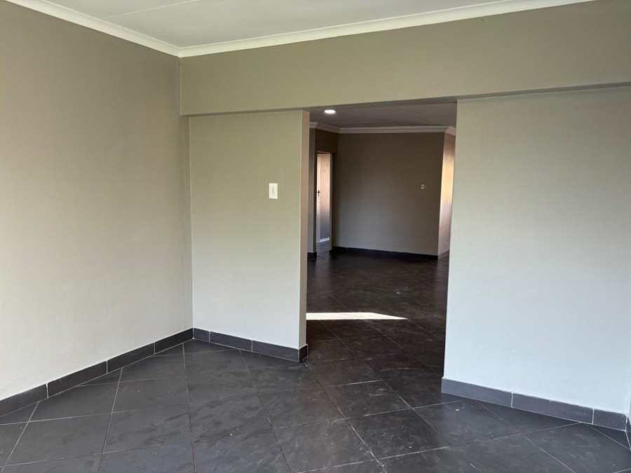 To Let 3 Bedroom Property for Rent in Faerie Glen Gauteng