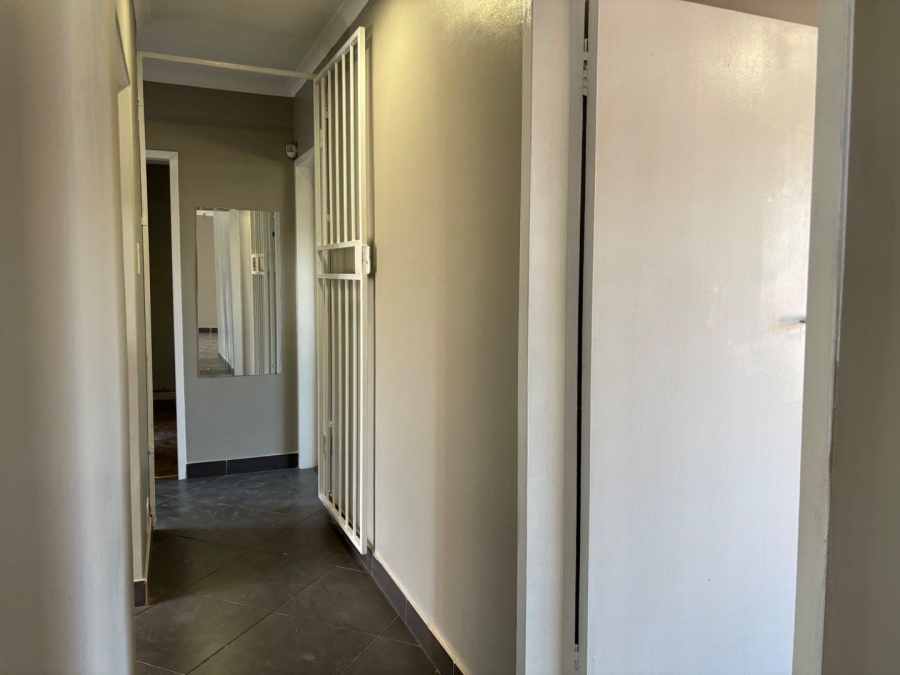 To Let 3 Bedroom Property for Rent in Faerie Glen Gauteng