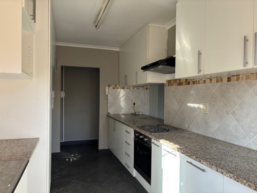 To Let 3 Bedroom Property for Rent in Faerie Glen Gauteng