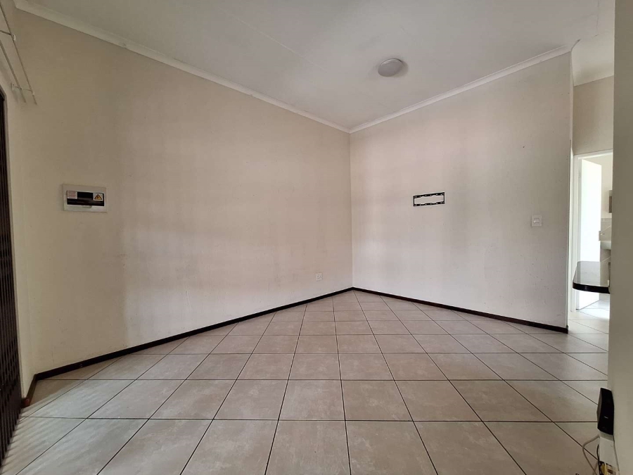 2 Bedroom Property for Sale in Goedeburg Gauteng