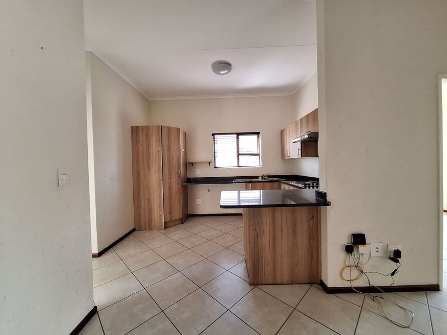 2 Bedroom Property for Sale in Goedeburg Gauteng