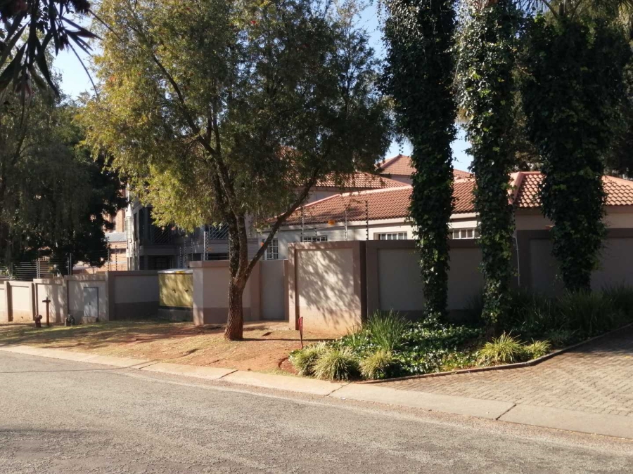 To Let 1 Bedroom Property for Rent in Monument Park Gauteng