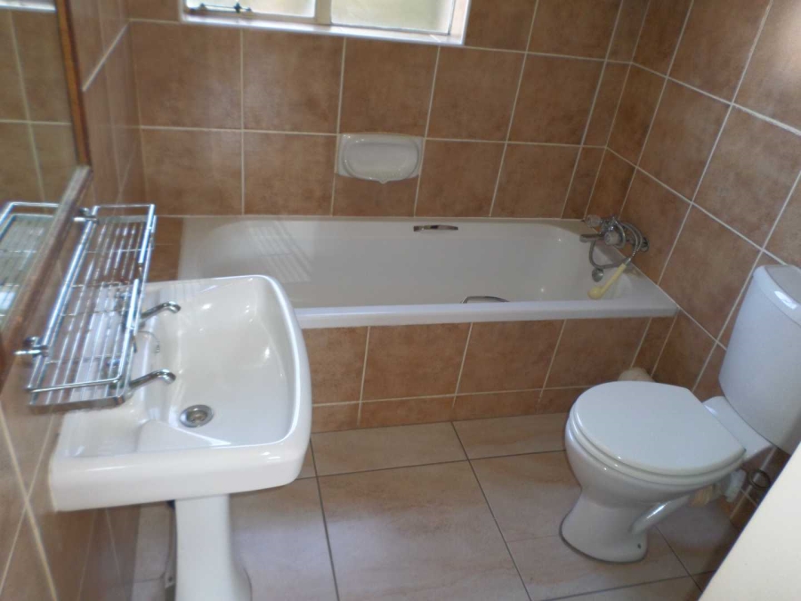 To Let 2 Bedroom Property for Rent in Equestria Gauteng