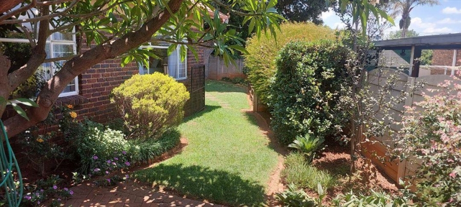 4 Bedroom Property for Sale in Birchleigh North Gauteng