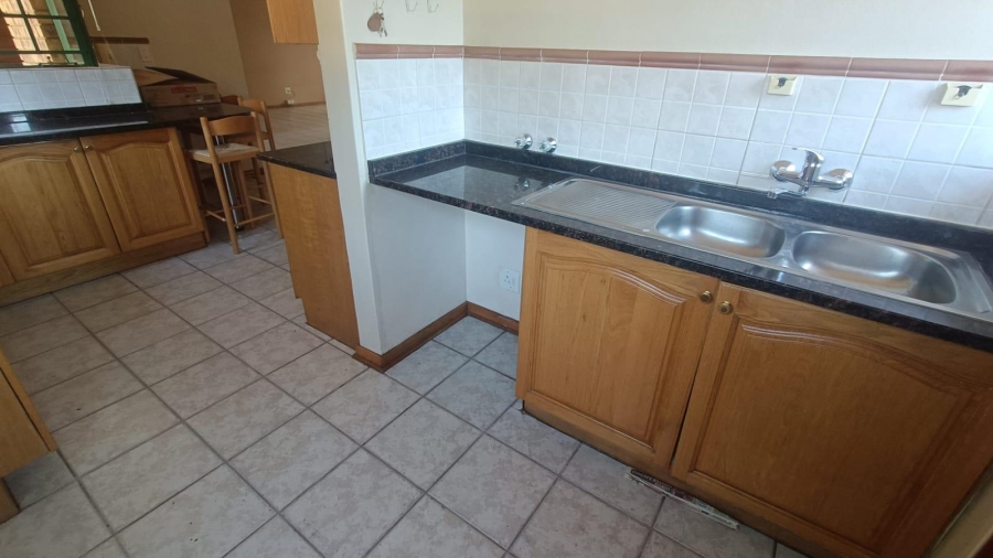 3 Bedroom Property for Sale in Hennopspark Gauteng