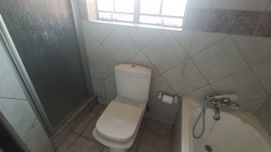 3 Bedroom Property for Sale in Hennopspark Gauteng