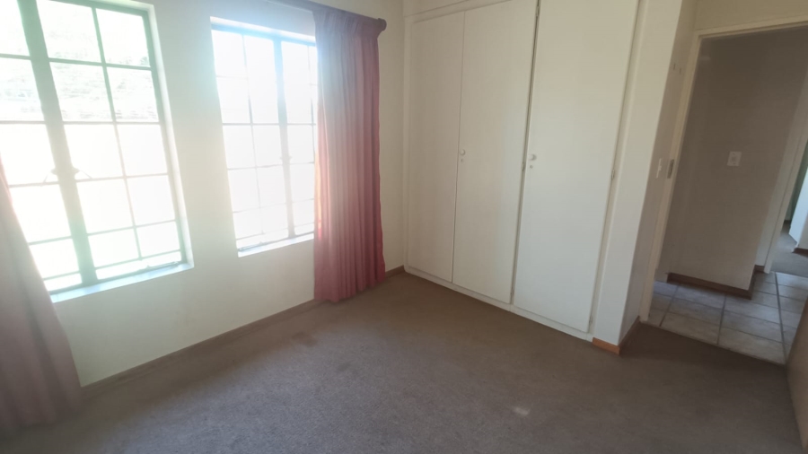 3 Bedroom Property for Sale in Hennopspark Gauteng