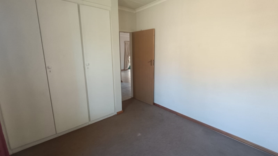 3 Bedroom Property for Sale in Hennopspark Gauteng