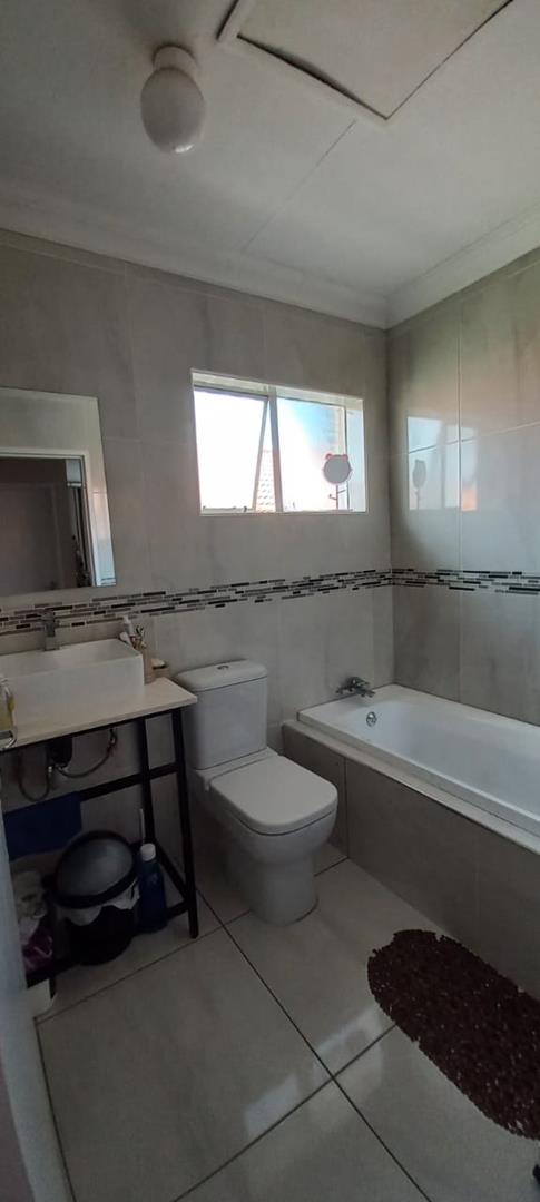 0 Bedroom Property for Sale in Linmeyer Gauteng