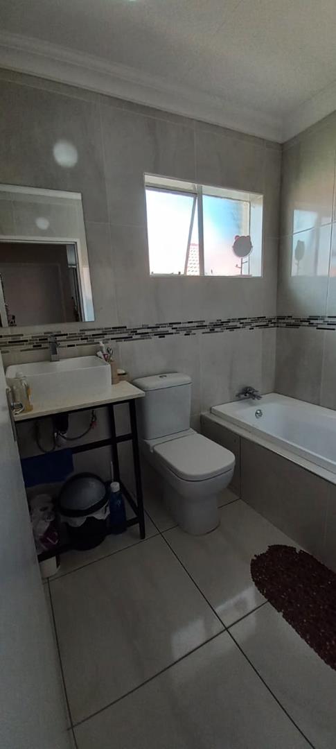 0 Bedroom Property for Sale in Linmeyer Gauteng