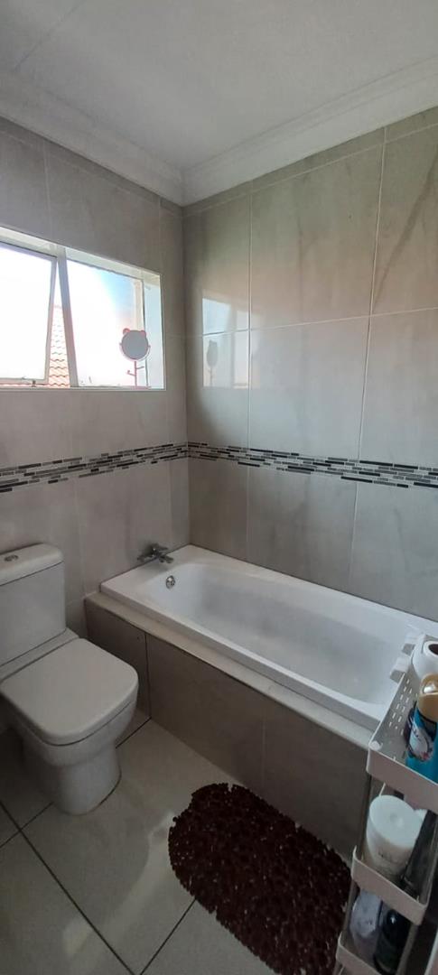 0 Bedroom Property for Sale in Linmeyer Gauteng