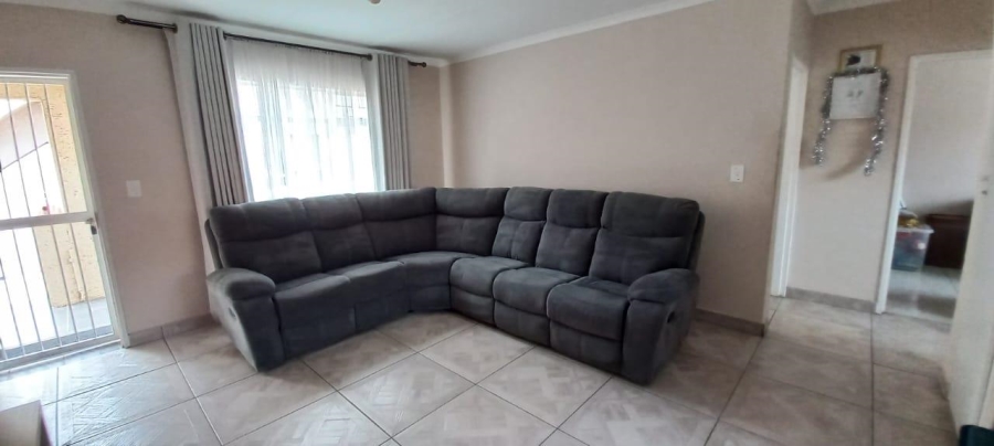 0 Bedroom Property for Sale in Linmeyer Gauteng