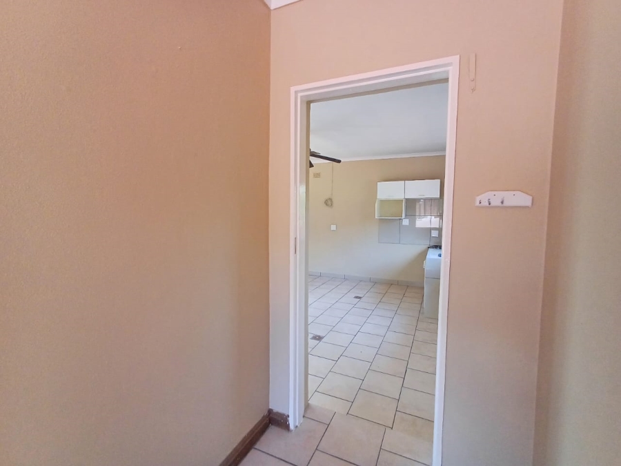 To Let 1 Bedroom Property for Rent in Maraisburg Gauteng