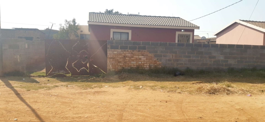 5 Bedroom Property for Sale in Drieziek Gauteng