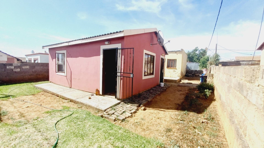 5 Bedroom Property for Sale in Drieziek Gauteng