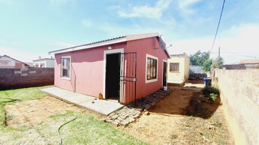 5 Bedroom Property for Sale in Drieziek Gauteng