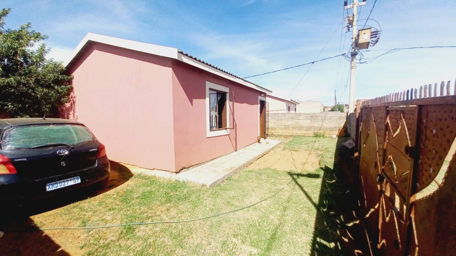 5 Bedroom Property for Sale in Drieziek Gauteng