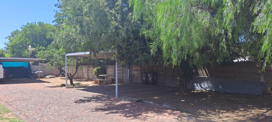 3 Bedroom Property for Sale in Brackenhurst Gauteng