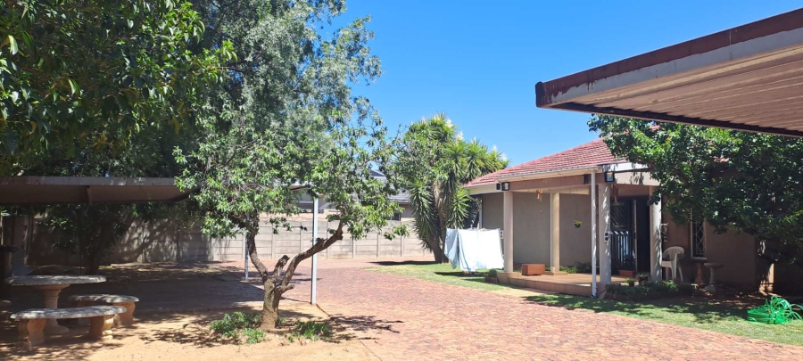 3 Bedroom Property for Sale in Brackenhurst Gauteng