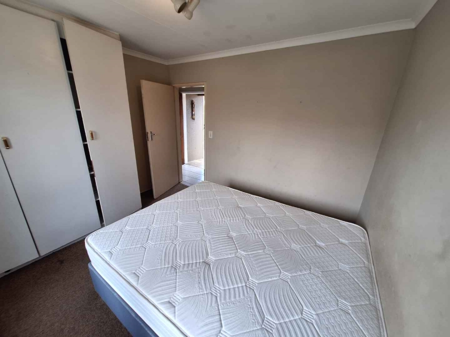 To Let 1 Bedroom Property for Rent in Radiokop Gauteng