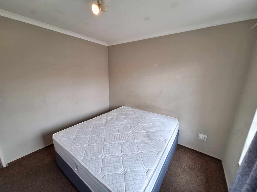 To Let 1 Bedroom Property for Rent in Radiokop Gauteng