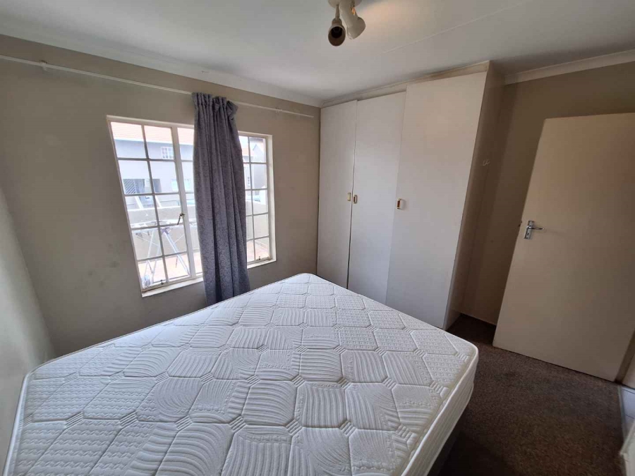 To Let 1 Bedroom Property for Rent in Radiokop Gauteng