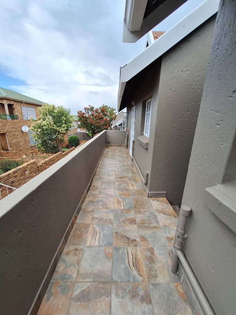 To Let 1 Bedroom Property for Rent in Radiokop Gauteng