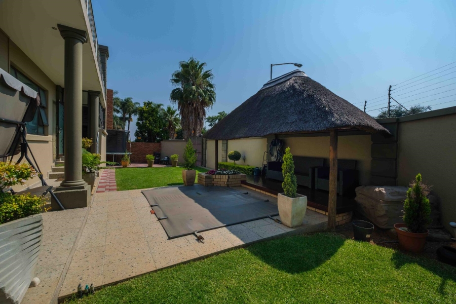 4 Bedroom Property for Sale in Moreleta Park Gauteng