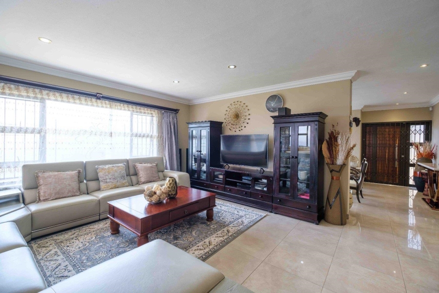 4 Bedroom Property for Sale in Moreleta Park Gauteng