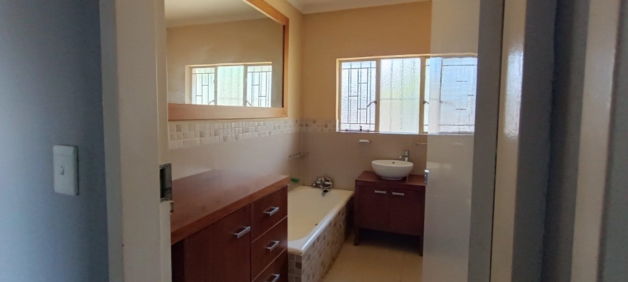 To Let 3 Bedroom Property for Rent in Birchleigh Gauteng