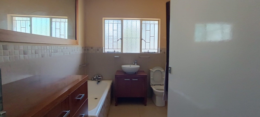 To Let 3 Bedroom Property for Rent in Birchleigh Gauteng