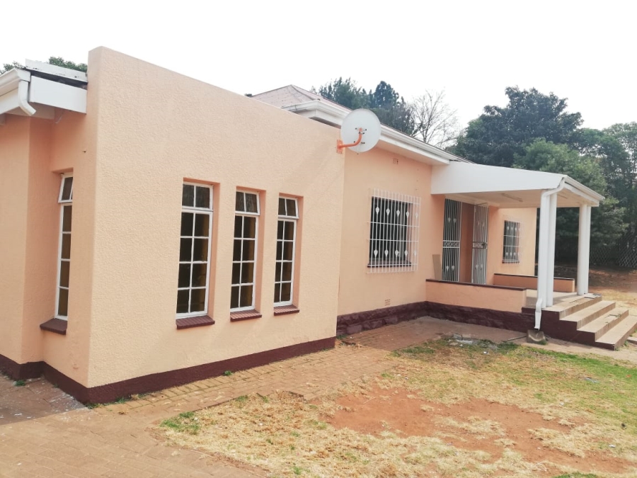 4 Bedroom Property for Sale in Observatory Gauteng