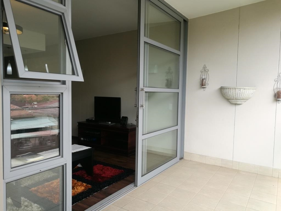 To Let 1 Bedroom Property for Rent in Houghton Gauteng