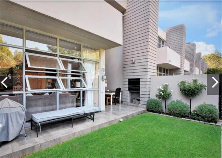 To Let 2 Bedroom Property for Rent in Bryanston Gauteng