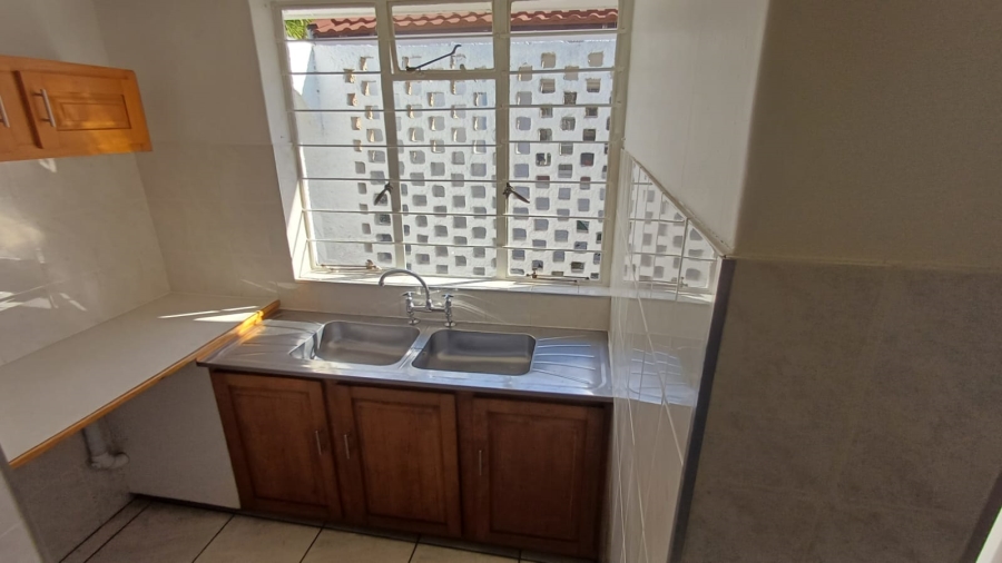 To Let 4 Bedroom Property for Rent in Brooklyn Gauteng